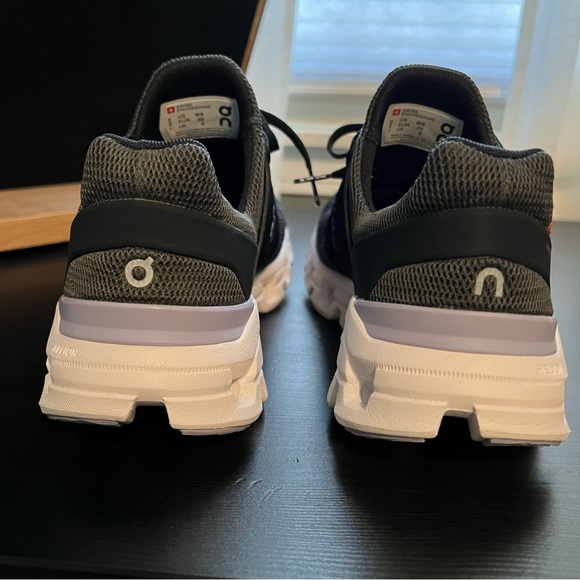 On Running - like new Cloudswift shoes - Picture 4 of 7